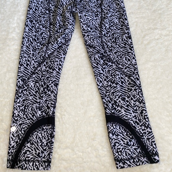 Lululemon Inspire Crop II Full on luxtreme - Picture 5 of 5